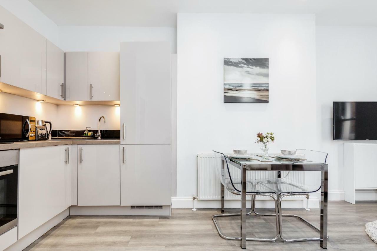 Bright & Modern 2-Bed Notting Hill Apartment Лондон Экстерьер фото