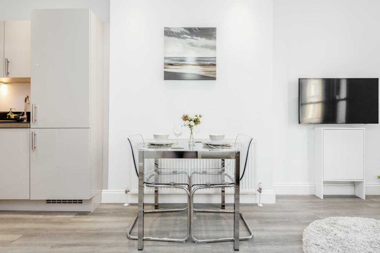 Bright & Modern 2-Bed Notting Hill Apartment Лондон Экстерьер фото