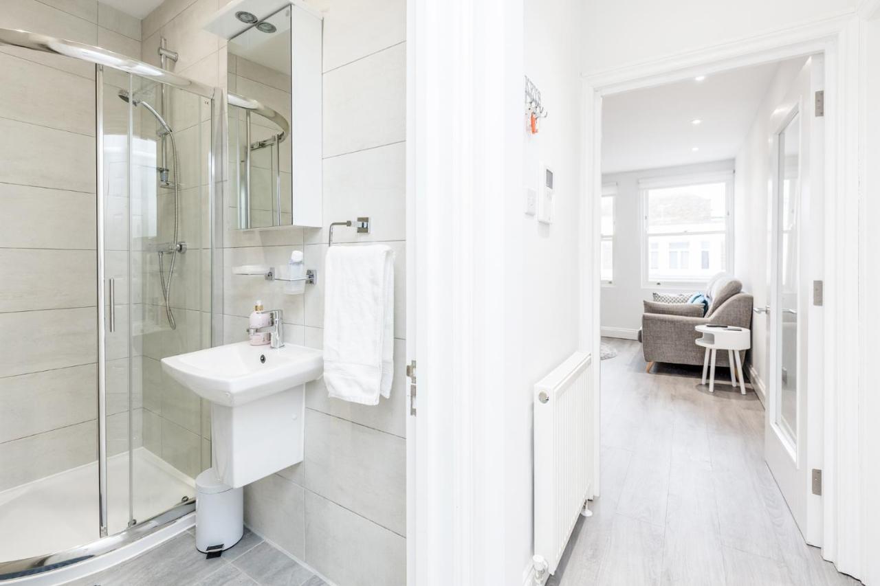Bright & Modern 2-Bed Notting Hill Apartment Лондон Экстерьер фото
