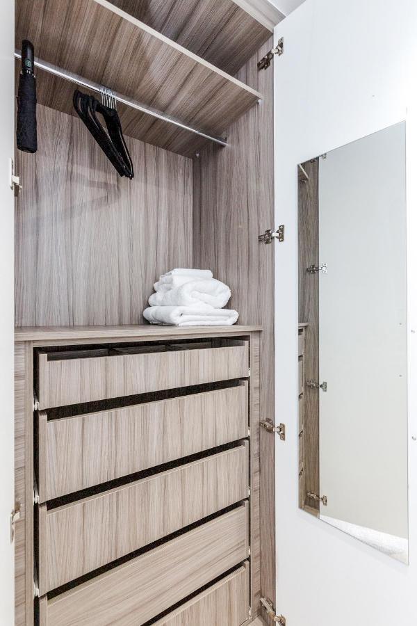 Bright & Modern 2-Bed Notting Hill Apartment Лондон Экстерьер фото